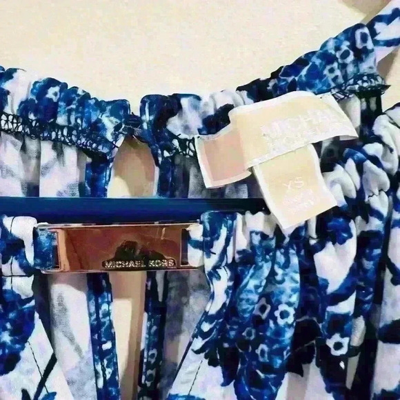 š„Michael Kors sleeveless topš„ - Picture 9 of 9